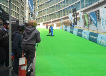 Inaugurazione del Milano Mountain Show 2026, in piazza Città di Lombardia, il villaggio che porta la montagna in città